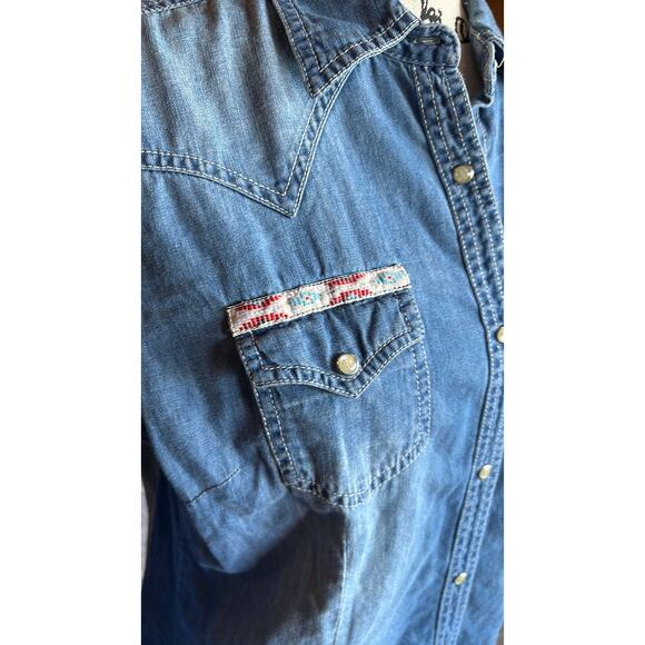 Y2K wrangler pearl snap denim blouse - Picture 2 of 5